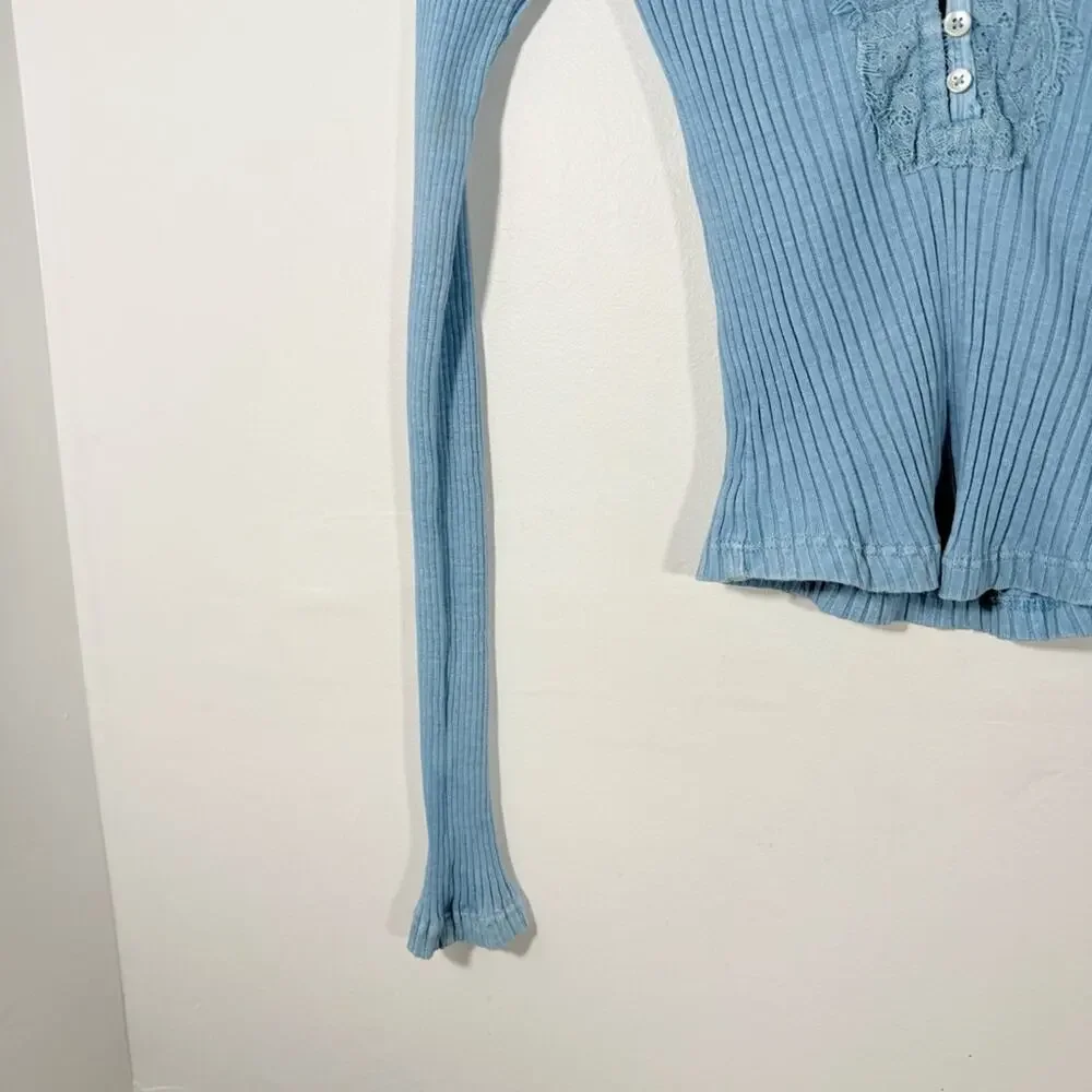 Urban Outfitters Kimchi Blue Lace Button Front Ribbed Long Sleeve Top Small